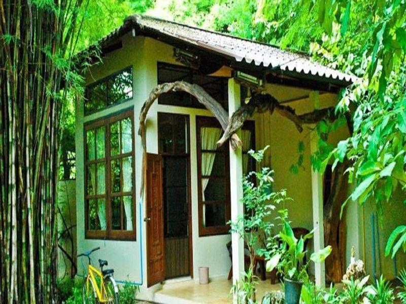 Momchailai Forest Retreat Kanchanaburi Extérieur photo
