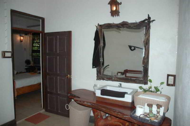 Momchailai Forest Retreat Kanchanaburi Extérieur photo