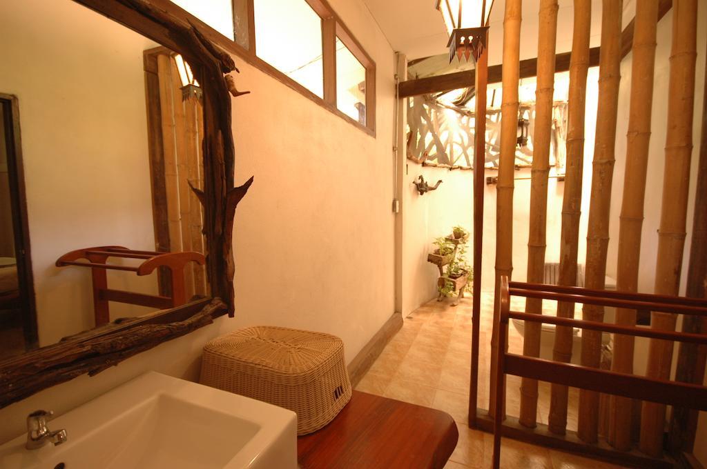 Momchailai Forest Retreat Kanchanaburi Extérieur photo