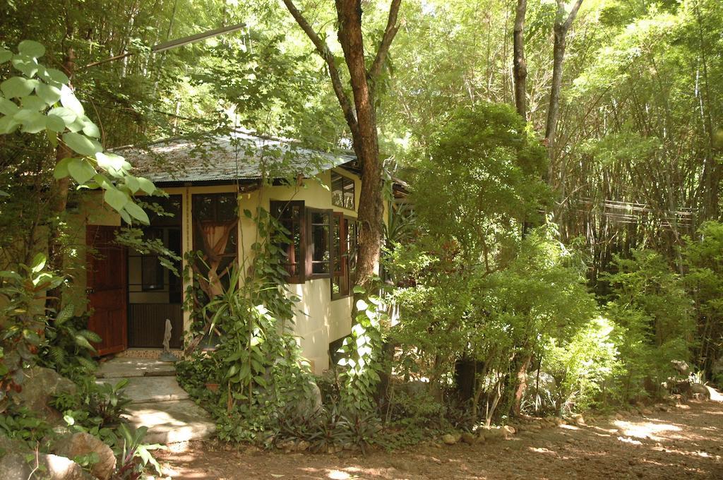 Momchailai Forest Retreat Kanchanaburi Extérieur photo